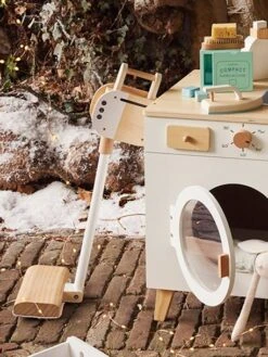 Aspirateur Balai En Bois FSC® Blanc - Vertbaudet -Mon Petit Monde Soldes aspirateur balai en bois fsc 3